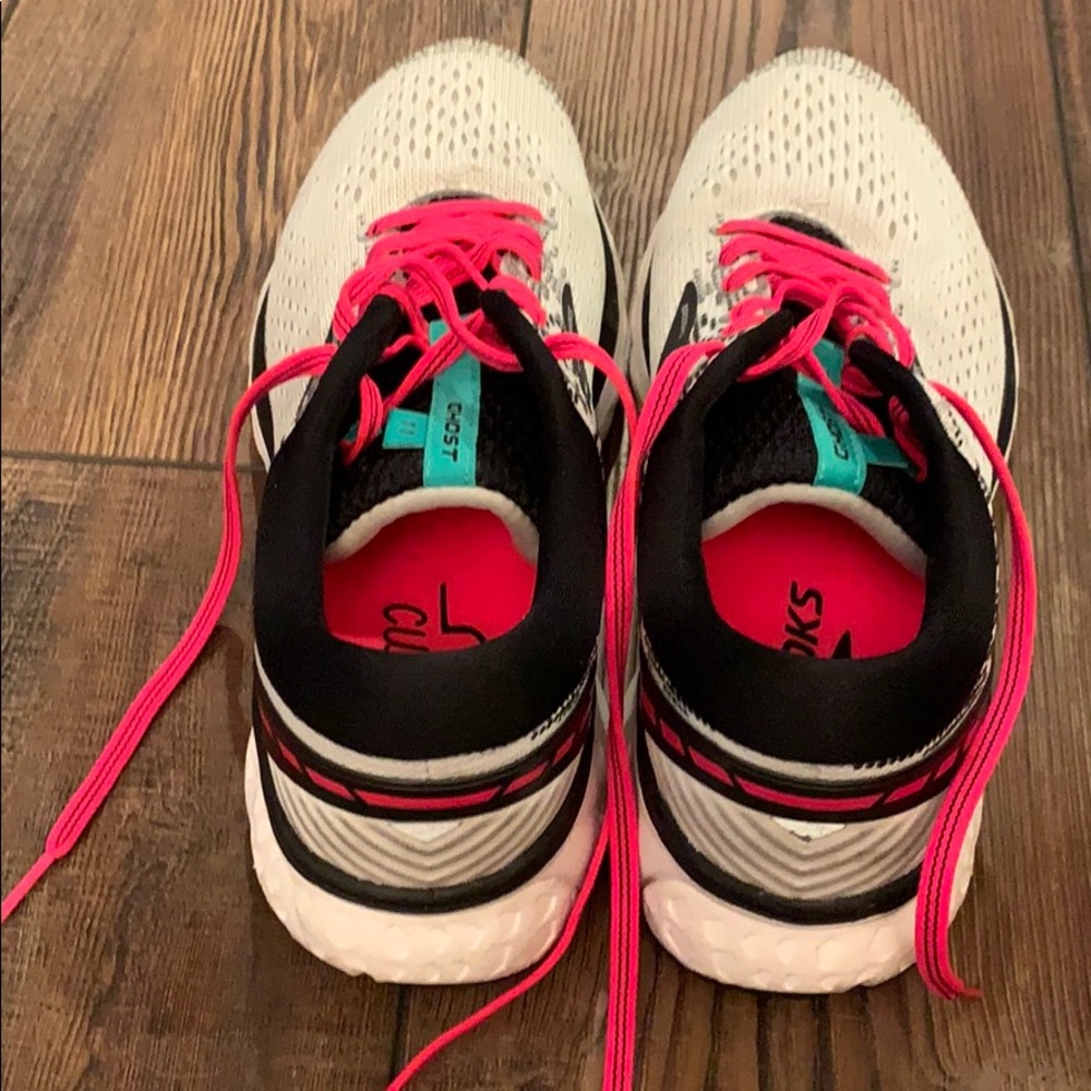 Brooks Ghost Cushion Neutral Athletic Shoez